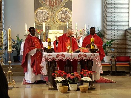 On Pentecost Sunday, Bishop Teemu Sippo SCJ celebrated the inaugural Mass of the African Catholic Chaplaincy in Finland at St Mary’s Church in Helsinki.